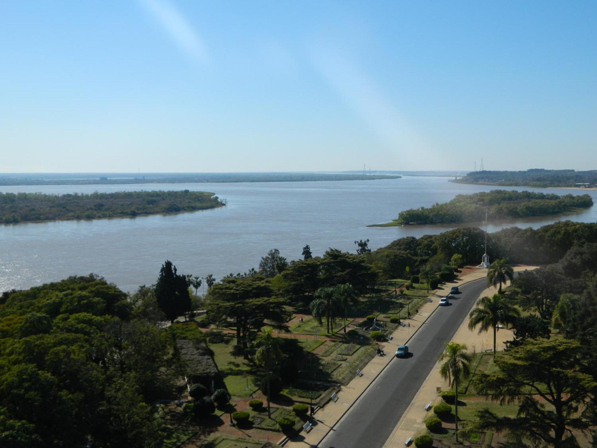 Maran Suites & Towers Parana Bagian luar foto